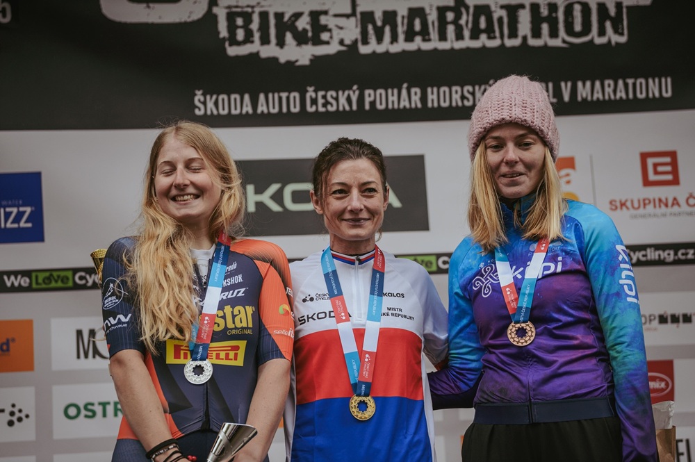 CP XCM - podium zeny 2025.jpg